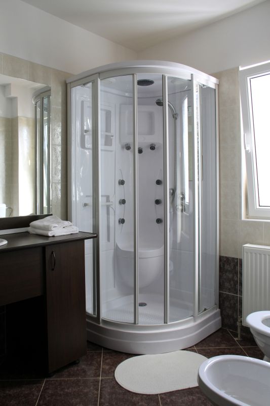 Compact Modern Shower